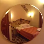 Maison De Marta Pensión 4*