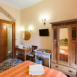 Maison De Marta 4*