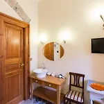 Maison De Marta Pensión 4*