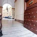 Maison De Marta