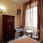 Maison De Marta Pensión 4*