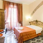 Pensión Maison De Marta 4*