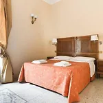 Maison De Marta Pensión 4*