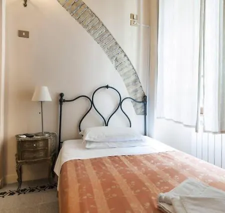 Maison De Marta Guest house Rome
