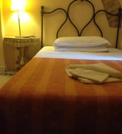 بيت ضيافة Maison De Marta روما
