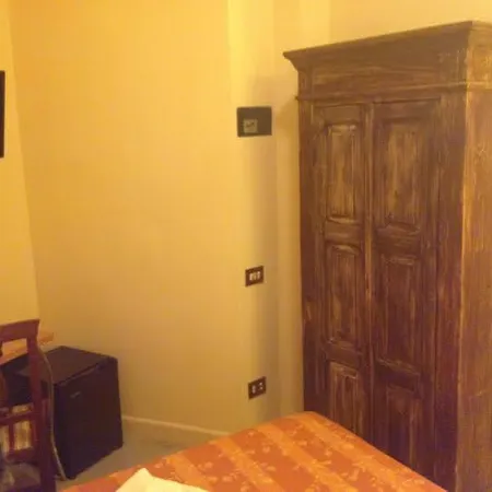 Maison De Marta 4*