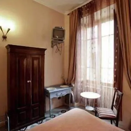 Maison De Marta بيت ضيافة 4*