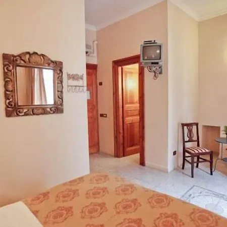 Maison De Marta 4*