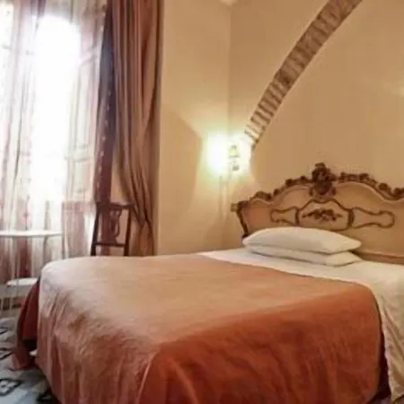 Maison De Marta بيت ضيافة