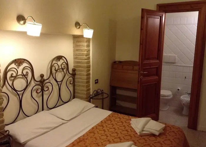 Maison De Marta 게스트하우스 4*