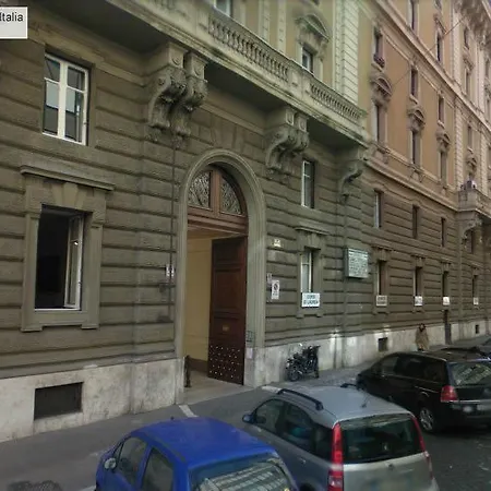 Maison De Marta 게스트하우스 2*