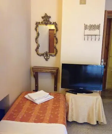 Maison De Marta